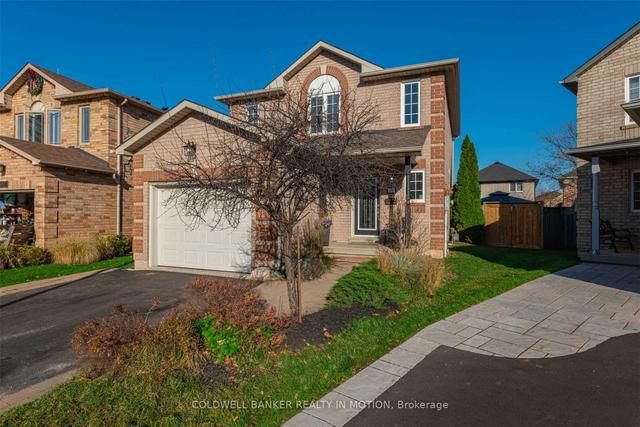 570 Enfield Rd W, House detached with 3 bedrooms, 2 bathrooms and 4 parking in Burlington ON | Image 1