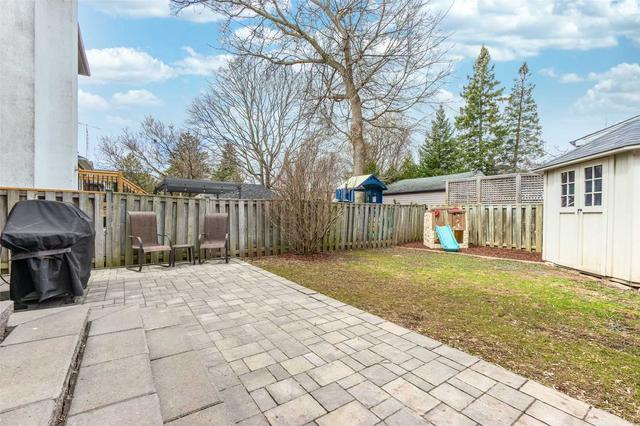 220 Fairlawn Ave, House detached with 3 bedrooms, 3 bathrooms and 1 parking in Toronto ON | Image 32