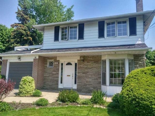 14 Martinview Crt, House detached with 4 bedrooms, 3 bathrooms and 5 parking in Toronto ON | Image 7