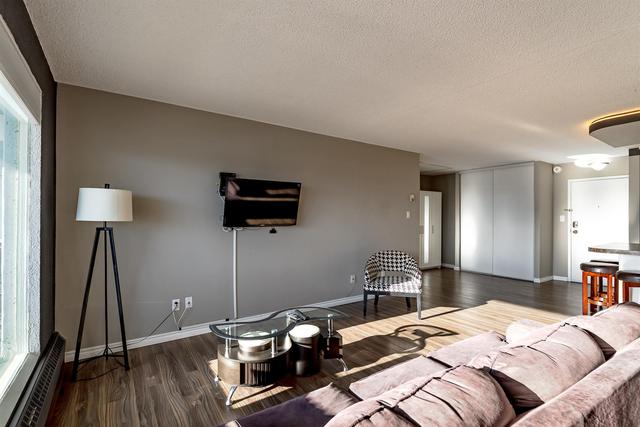 2803 - 221 6 Avenue Se, Condo with 1 bedrooms, 1 bathrooms and 1 parking in Calgary AB | Image 3