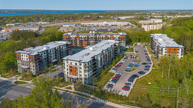 201 - 300 Essa Rd E, Condo with 2 bedrooms, 2 bathrooms and 2 parking in Barrie ON | Image 13