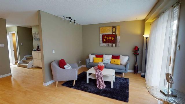 41 - 32 Mowat Blvd, Condo with 3 bedrooms, 2 bathrooms and 1 parking in Kitchener ON | Image 9