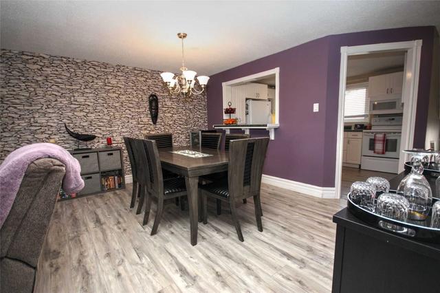 5 - 233 Innisfil St, Townhouse with 3 bedrooms, 2 bathrooms and 1 parking in Barrie ON | Image 13