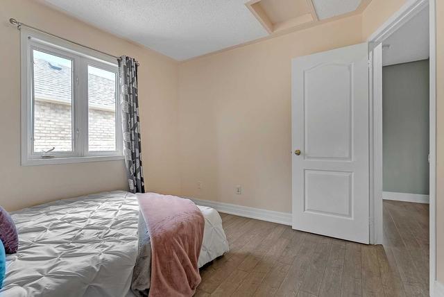 13 Earth Star Tr, House attached with 3 bedrooms, 4 bathrooms and 3 parking in Brampton ON | Image 19