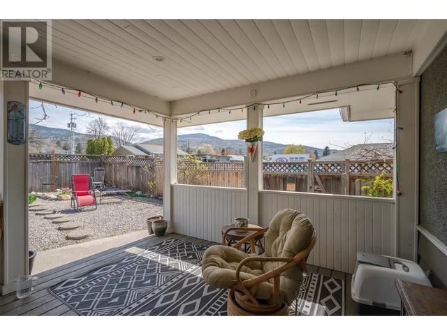 1298 Government Street, House detached with 3 bedrooms, 1 bathrooms and 1 parking in Penticton BC | Image 34