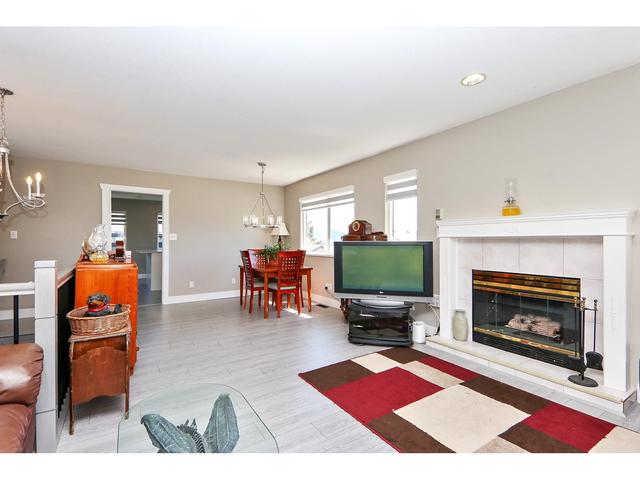 32873 Shikaze Court, House detached with 5 bedrooms, 3 bathrooms and 4 parking in Mission BC | Image 5