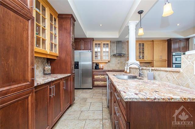 408 Dundonald Drive, House detached with 4 bedrooms, 5 bathrooms and 6 parking in Ottawa ON | Image 8