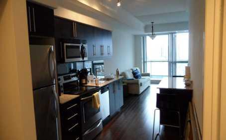 541 - 2885 Bayview Ave, Condo with 1 bedrooms, 1 bathrooms and 1 parking in Toronto ON | Image 2