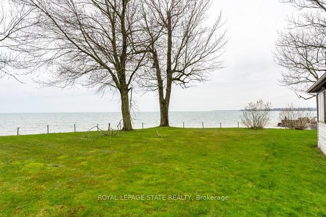 3076 Lakeshore Rd, House detached with 3 bedrooms, 1 bathrooms and 8 parking in Haldimand County ON | Image 10
