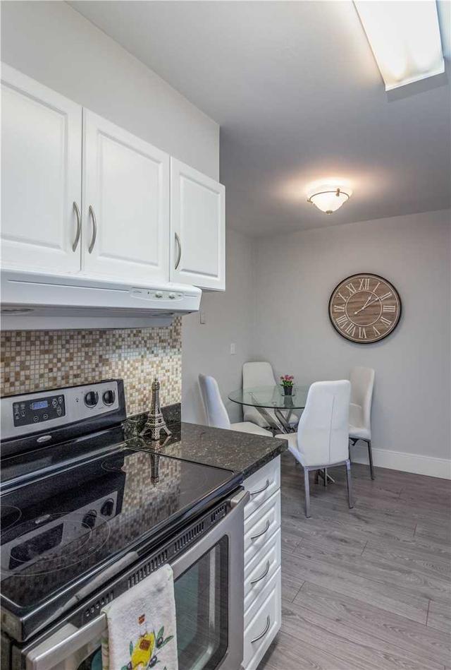 1210 - 85 Emmett Ave, Condo with 2 bedrooms, 2 bathrooms and 1 parking in Toronto ON | Image 3