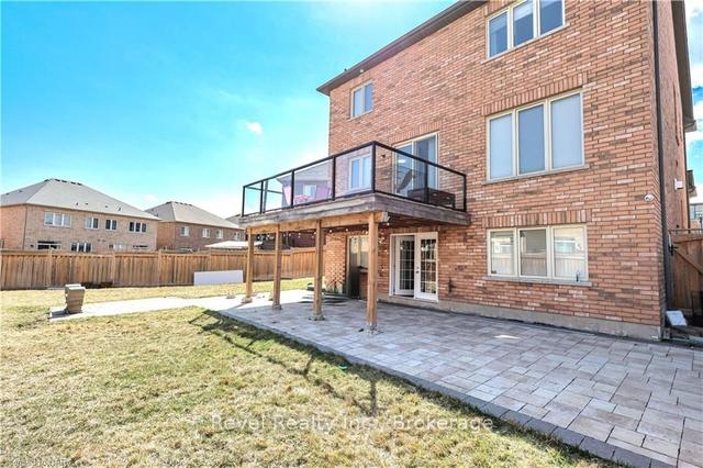 11 Cirillo St, House detached with 4 bedrooms, 5 bathrooms and 8 parking in Brampton ON | Image 32