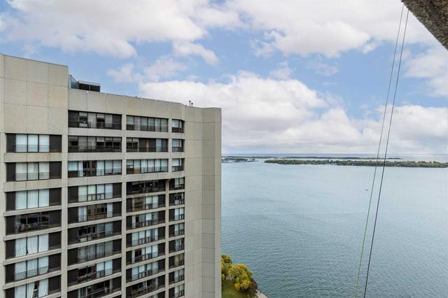 3506 - 65 Harbour Sq, Condo with 2 bedrooms, 2 bathrooms and 1 parking in Toronto ON | Image 30