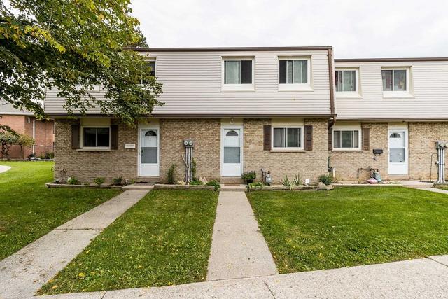 24 - 46 Mountainview Rd S, Townhouse with 3 bedrooms, 2 bathrooms and 1 parking in Halton Hills ON | Image 1