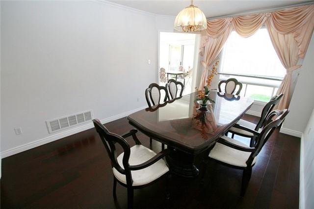 14 Ashcott St, House detached with 4 bedrooms, 5 bathrooms and 2 parking in Toronto ON | Image 6
