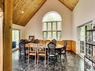 1027 Long Point Dr, House detached with 4 bedrooms, 2 bathrooms and 6 parking in Gravenhurst ON | Image 9