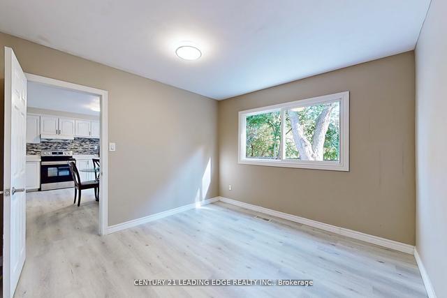 1041 Lillian St, House detached with 3 bedrooms, 3 bathrooms and 6 parking in Toronto ON | Image 24