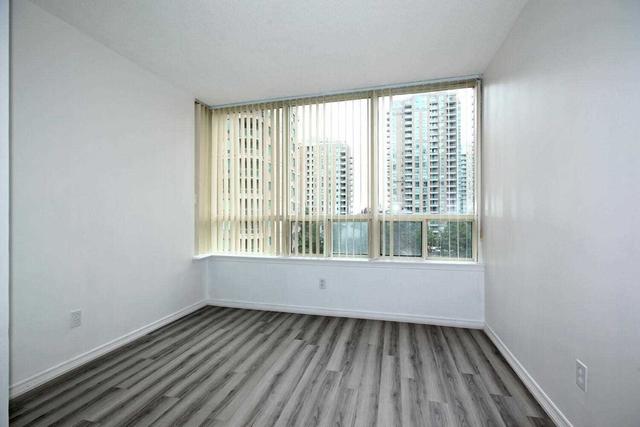504 - 7 Bishop Ave, Condo with 1 bedrooms, 1 bathrooms and 1 parking in Toronto ON | Image 4