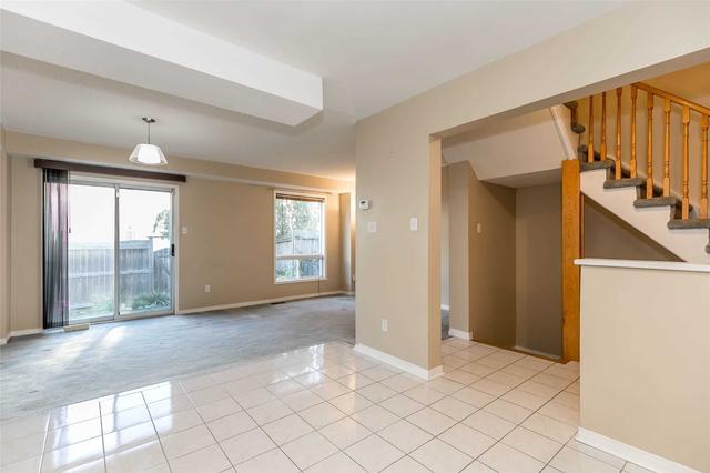 34 - 58 Brisbane Crt, Condo with 3 bedrooms, 3 bathrooms and 2 parking in Brampton ON | Image 5