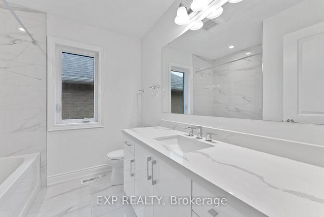 2579 Islington Ave, House detached with 3 bedrooms, 4 bathrooms and 4 parking in Toronto ON | Image 20