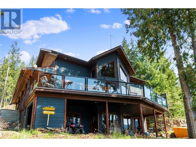 6 - 6432 Sunnybrae Canoe Point Road, House detached with 3 bedrooms, 2 bathrooms and 5 parking in Columbia Shuswap C BC | Image 3