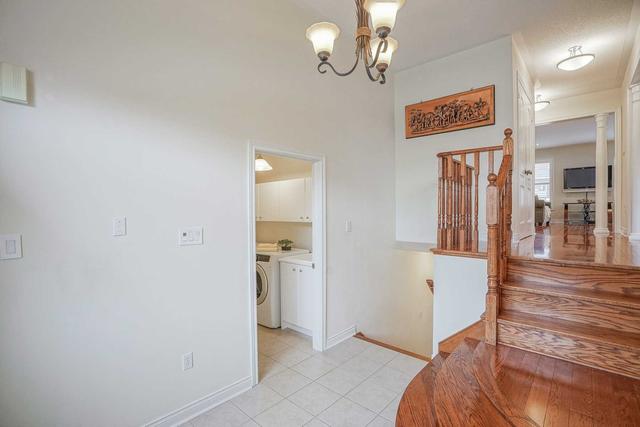 102 Root Cres, House detached with 3 bedrooms, 2 bathrooms and 6 parking in Ajax ON | Image 33