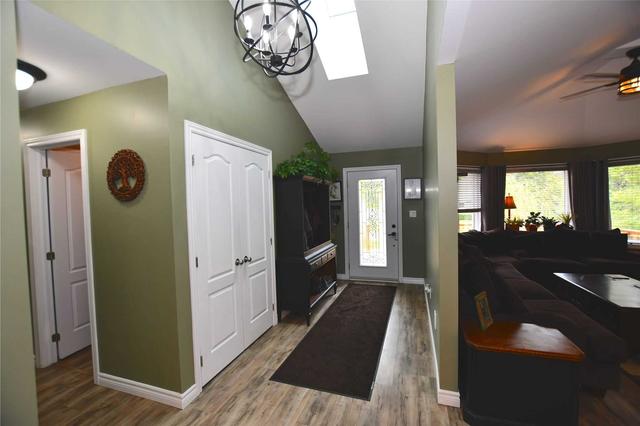 4 Alexander Ave, House detached with 3 bedrooms, 3 bathrooms and 6 parking in Kawartha Lakes ON | Image 12