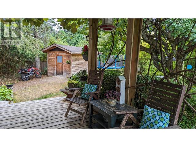 40349 Park Crescent, House detached with 3 bedrooms, 1 bathrooms and 3 parking in Squamish BC | Image 37
