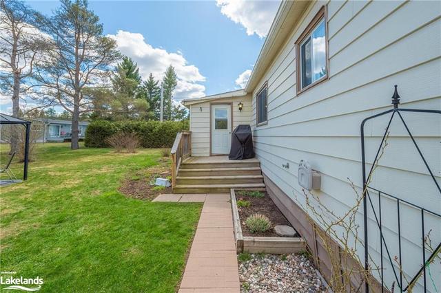 1064 Eighth Lane, House detached with 2 bedrooms, 2 bathrooms and 5 parking in Minden Hills ON | Image 40