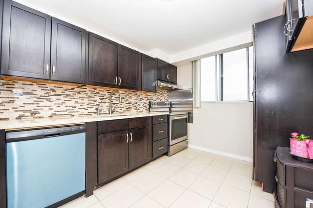 1004 - 115 Hillcrest Ave, Condo with 2 bedrooms, 2 bathrooms and 1 parking in Mississauga ON | Image 13