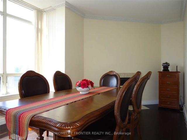 2401 - 7 Bishop Ave, Condo with 2 bedrooms, 3 bathrooms and 1 parking in Toronto ON | Image 2