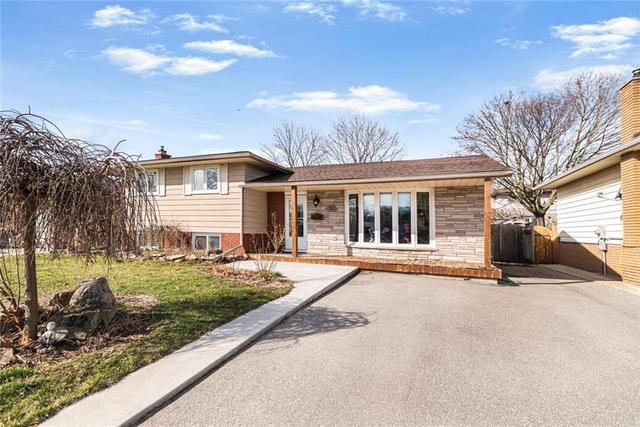 92 Brier Park Road, House detached with 4 bedrooms, 2 bathrooms and 4 parking in Brantford ON | Image 1