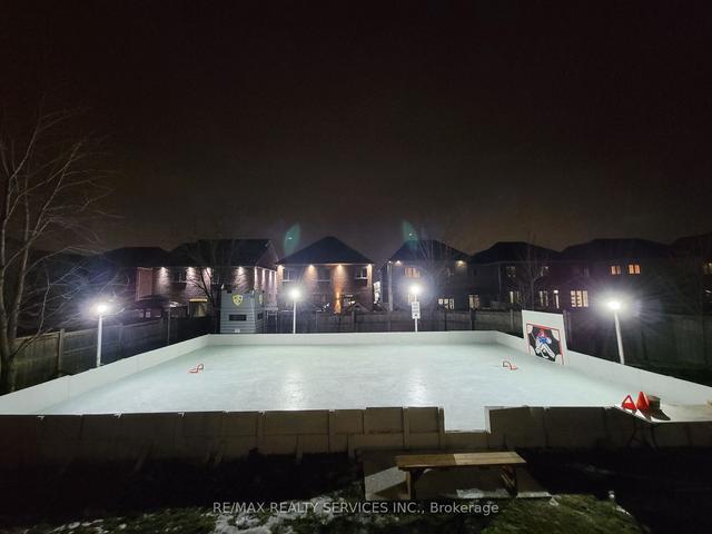 19 Island Grve, House detached with 4 bedrooms, 4 bathrooms and 6 parking in Brampton ON | Image 31