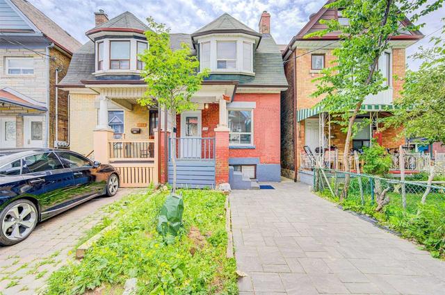 165 Wallace Ave, House semidetached with 3 bedrooms, 2 bathrooms and 1 parking in Toronto ON | Image 1