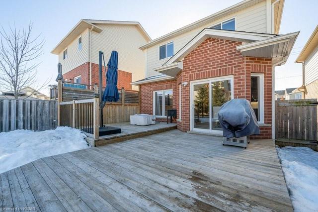 1260 Old Zeller Drive, House detached with 3 bedrooms, 2 bathrooms and 3 parking in Kitchener ON | Image 33