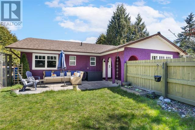 597 Karls Way, House detached with 3 bedrooms, 2 bathrooms and 2 parking in Nanaimo G BC | Image 25