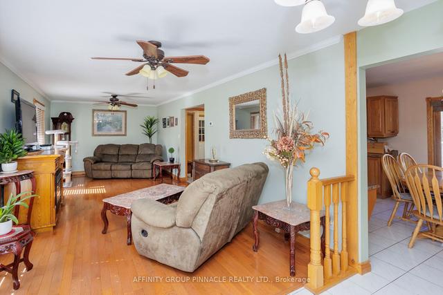 2371 County Rd 48 Rd, House detached with 2 bedrooms, 2 bathrooms and 12 parking in Kawartha Lakes ON | Image 2
