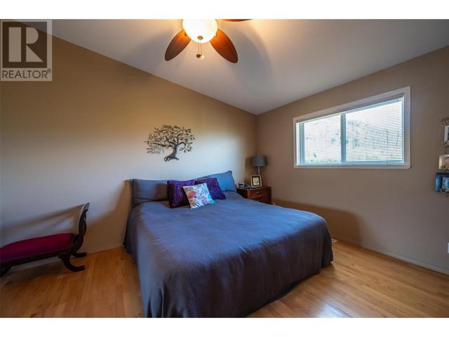 6408 Harrison Heights, House detached with 4 bedrooms, 3 bathrooms and 2 parking in Summerland BC | Image 18