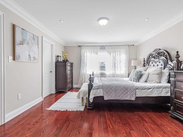 158 b Leyton Ave, House detached with 4 bedrooms, 5 bathrooms and 3 parking in Toronto ON | Image 8