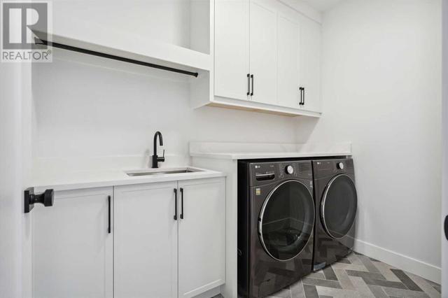 Multitude of possibilities and the conveniently placed laundry room completes this level | Image 23