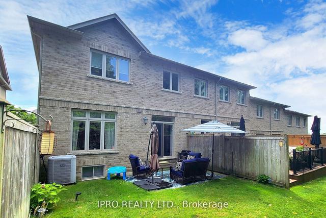 80 Oakhaven Pl, Townhouse with 3 bedrooms, 4 bathrooms and 3 parking in Hamilton ON | Image 30