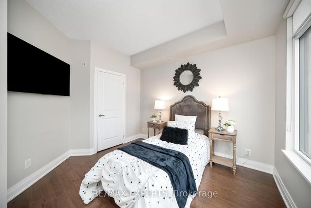 717 - 24 Woodstream Blvd, Condo with 2 bedrooms, 2 bathrooms and 1 parking in Vaughan ON | Image 8