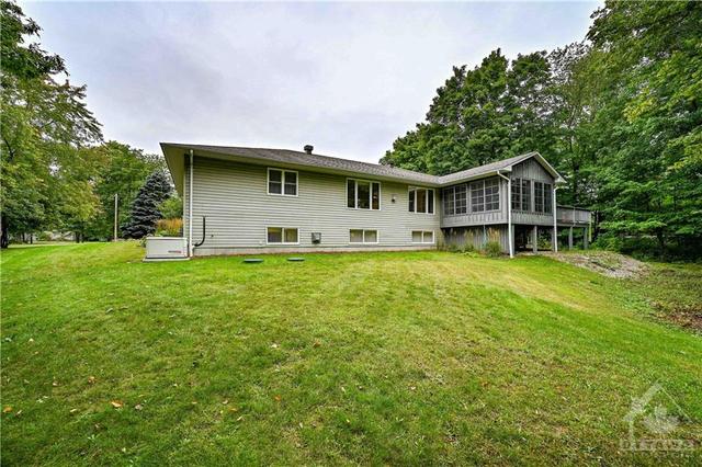 1 South Point Drive, House detached with 3 bedrooms, 2 bathrooms and 6 parking in Rideau Lakes ON | Image 28