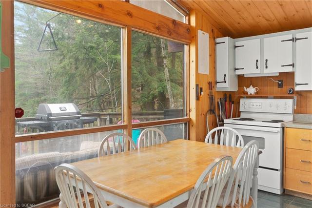 7346 Go Home Lake Shore, House detached with 3 bedrooms, 1 bathrooms and null parking in Georgian Bay ON | Image 4