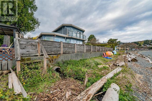 1300 Seaview Pl, House detached with 3 bedrooms, 3 bathrooms and 2 parking in Nanaimo BC | Image 40