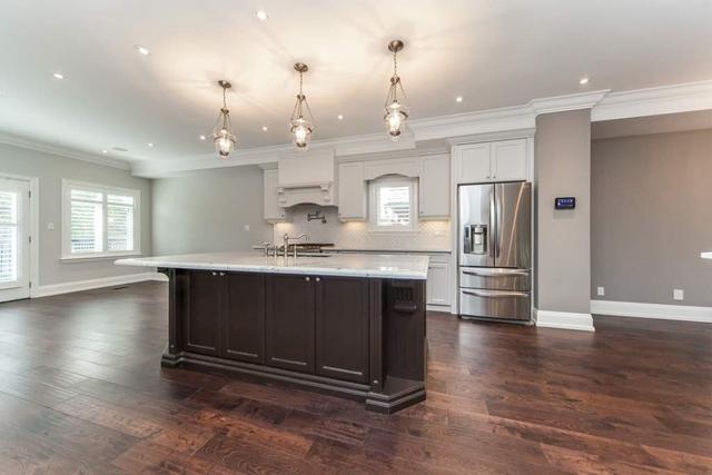 213 Virginia Ave, House detached with 4 bedrooms, 4 bathrooms and 2 parking in Toronto ON | Image 4