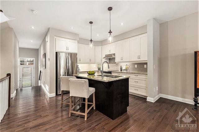 466 Kilspindie Ridge, Townhouse with 3 bedrooms, 3 bathrooms and 2 parking in Ottawa ON | Image 5