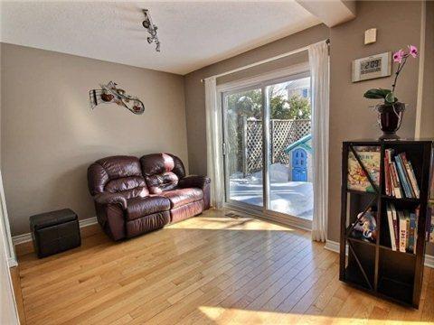 3761 Autumnwood St, House detached with 3 bedrooms, 3 bathrooms and 3 parking in Ottawa ON | Image 7