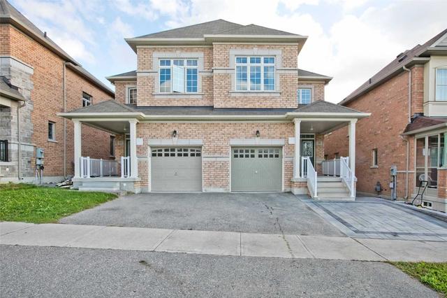 55 Beckett Ave, House semidetached with 4 bedrooms, 4 bathrooms and 3 parking in Markham ON | Card Image