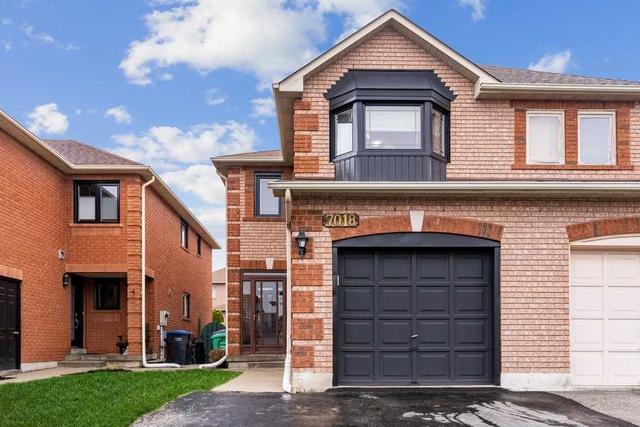 7018 Guildhall Crt, House semidetached with 3 bedrooms, 4 bathrooms and 3 parking in Mississauga ON | Image 1