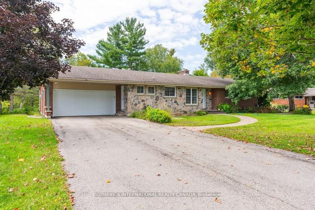 443 By Lock Acres Rd, House detached with 3 bedrooms, 3 bathrooms and 4 parking in Huntsville ON | Image 12